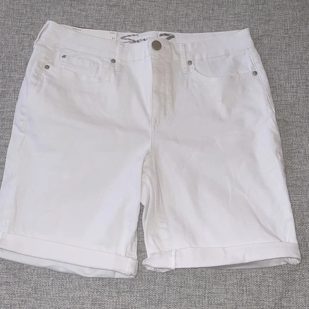 Brand New with Tag Seven7 Weekend Bermuda size 14 - Picture 1 of 5
